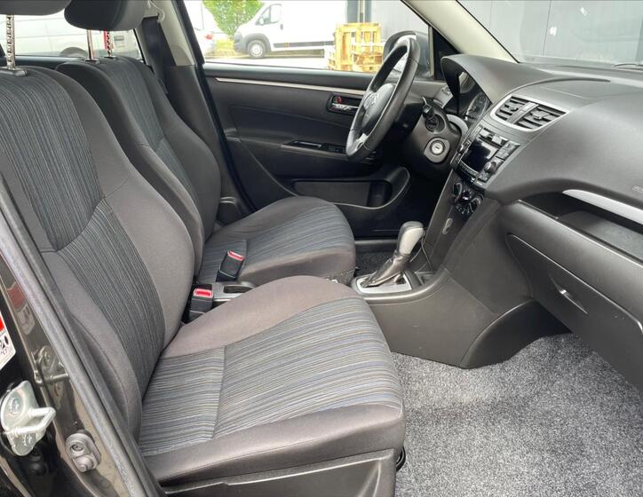 Suzuki Swift 9