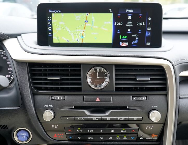 Lexus RX 450 36