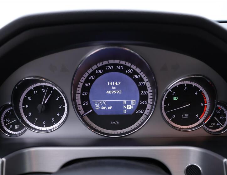 Mercedes-Benz Třídy E 19