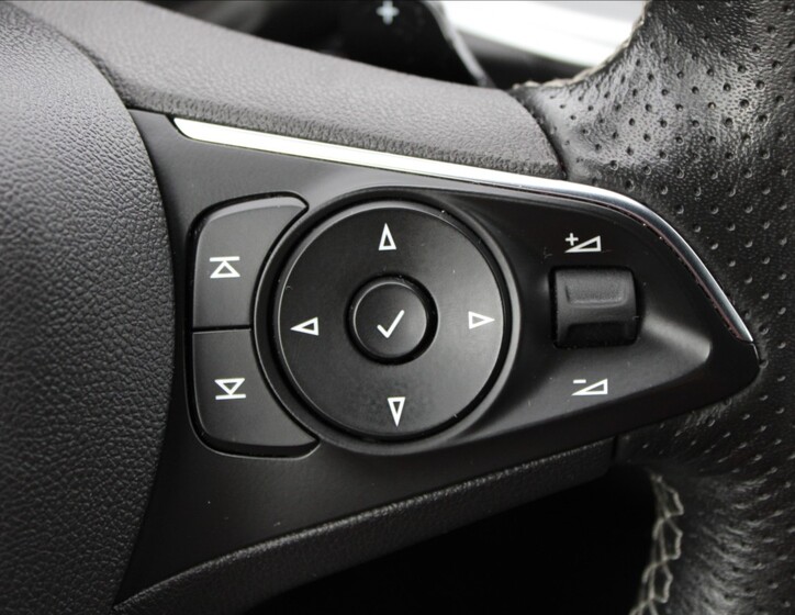Opel Insignia 23