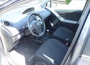 Toyota Yaris 5