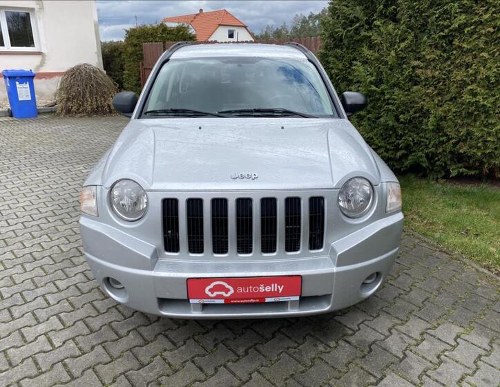Jeep Compass 8
