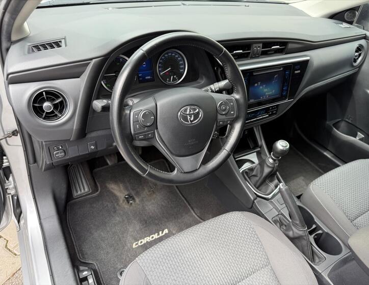 Toyota Corolla 7