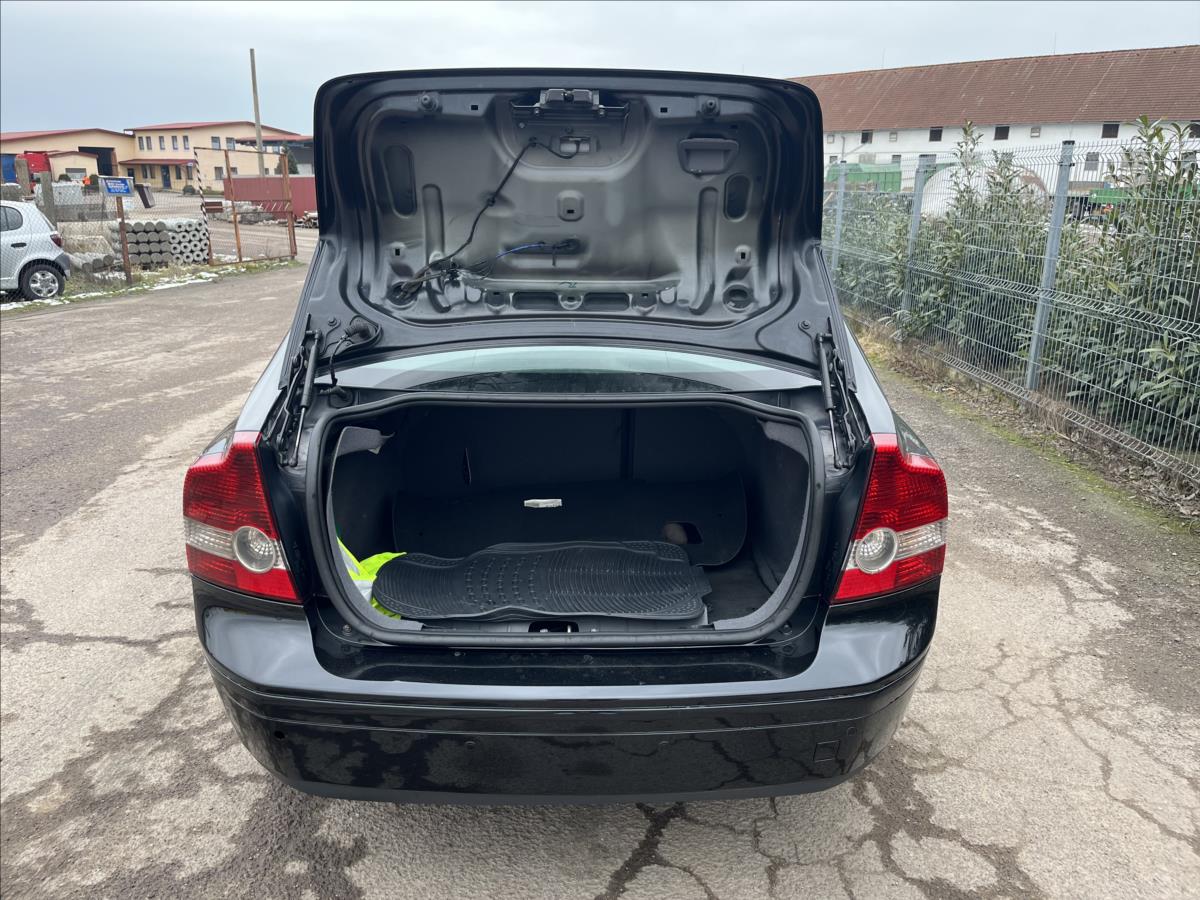 Volvo S40