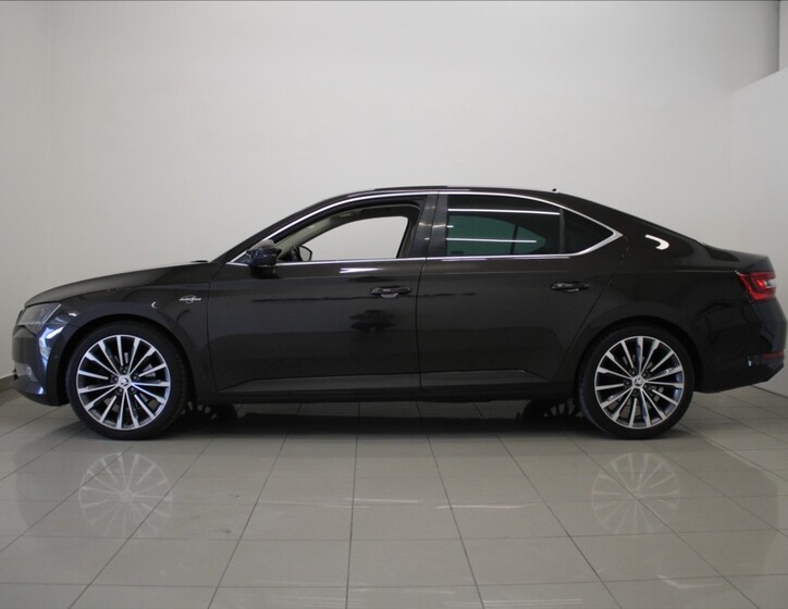 Škoda Superb 5
