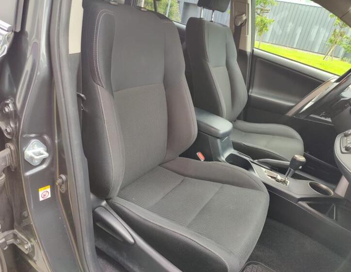 Toyota RAV4 25