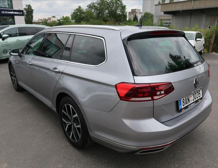 Volkswagen Passat 4