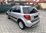 Suzuki SX4 8