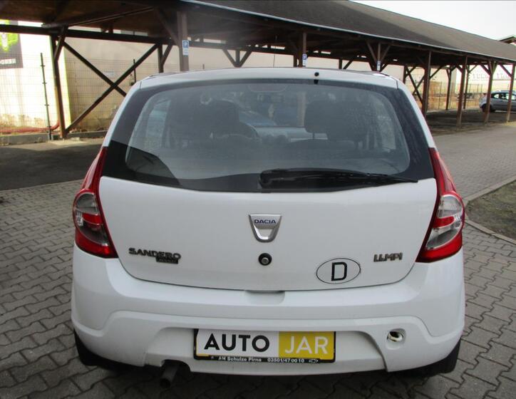 Dacia Sandero 6