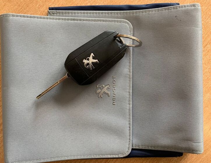 Peugeot 208 23