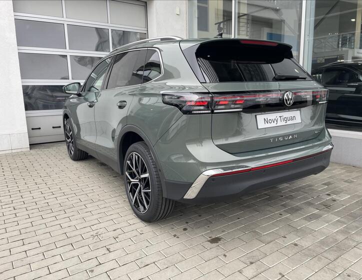 Volkswagen Tiguan 7
