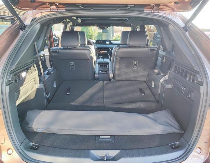 Mazda CX-80 15