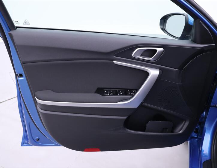 KIA Ceed 11