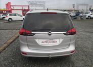 Opel Zafira 6