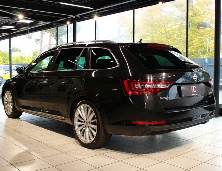 Škoda Superb 4