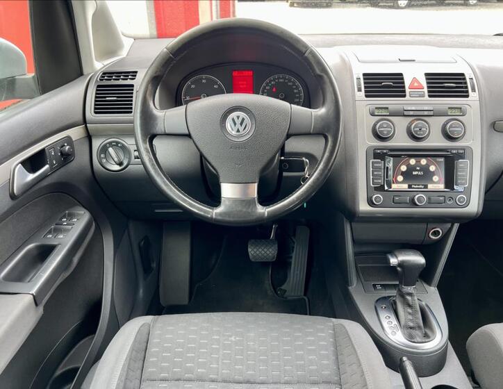 Volkswagen Touran 22
