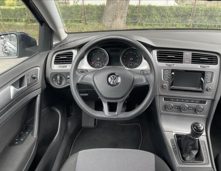 Volkswagen Golf 18