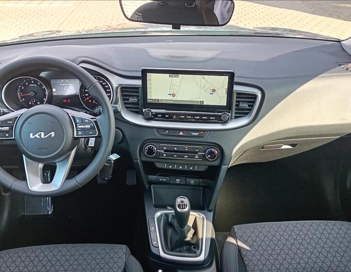 KIA Ceed 8
