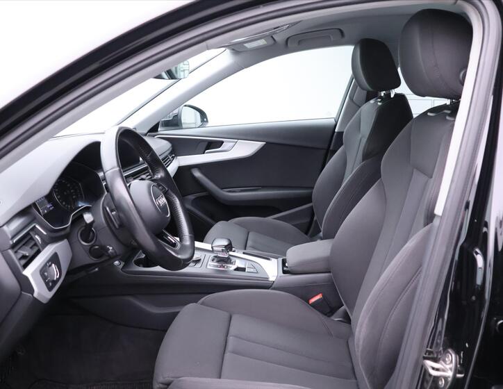 Audi A4 12