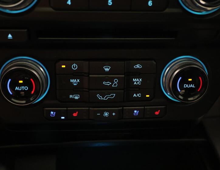 Ford F-150 23