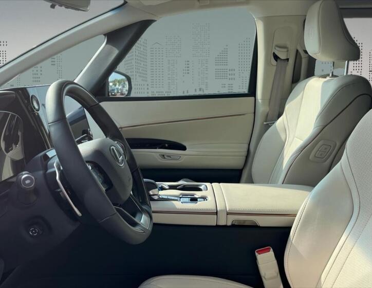 Lexus LM 350h 7