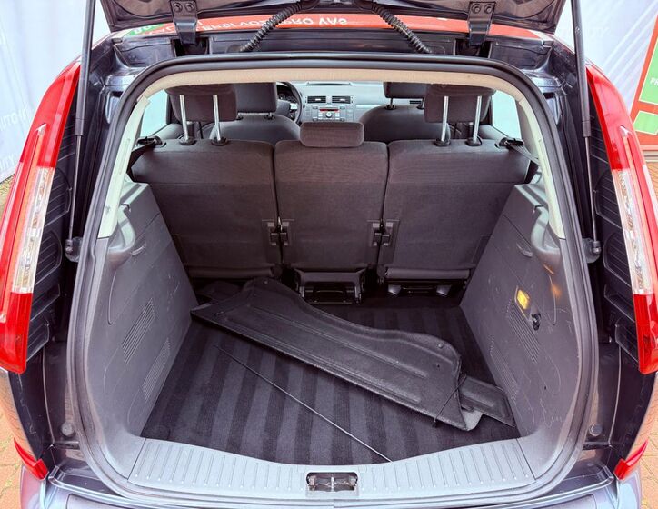 Ford C-MAX 9