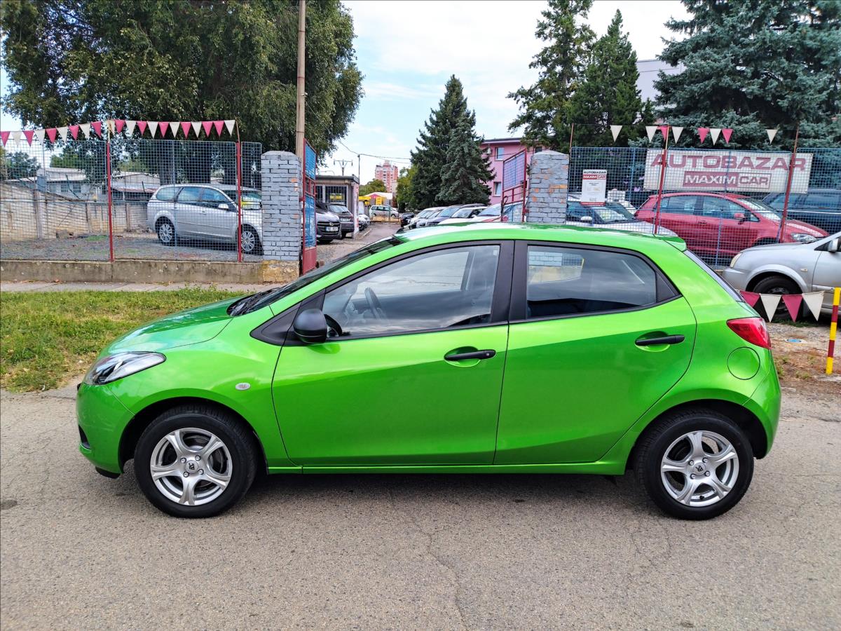 Mazda 2