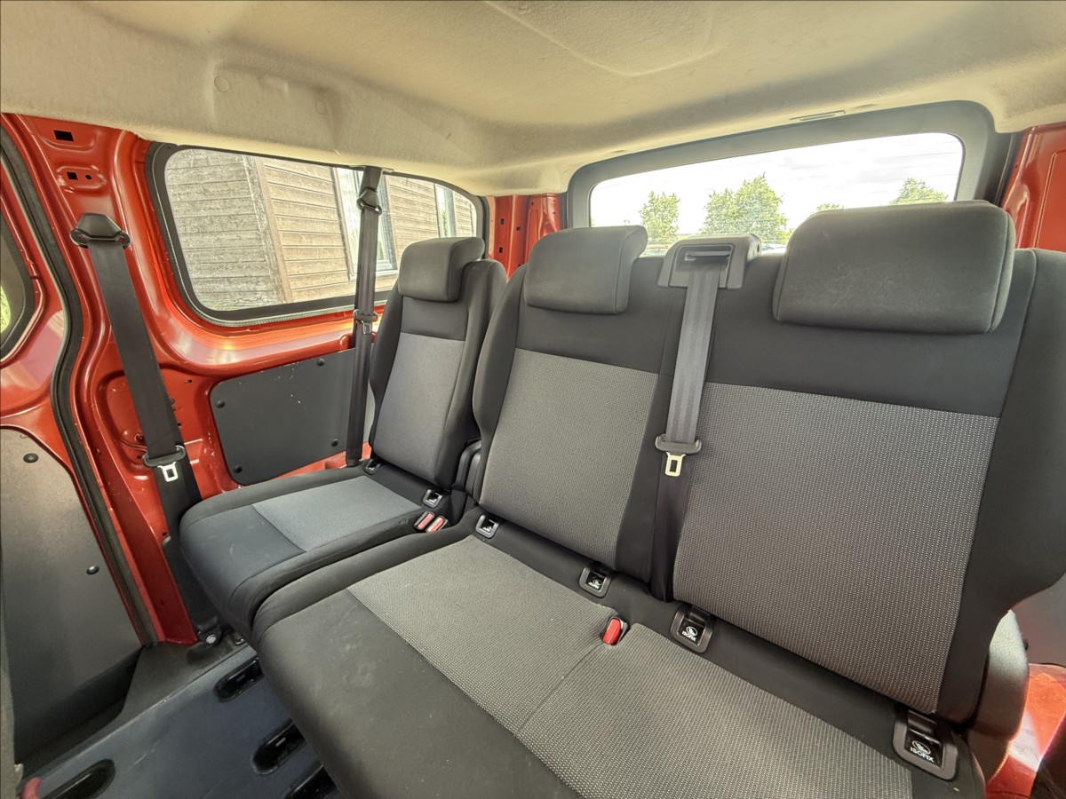 Peugeot Traveller