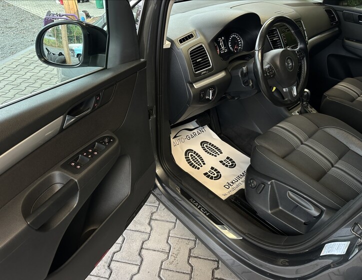 Volkswagen Sharan 5
