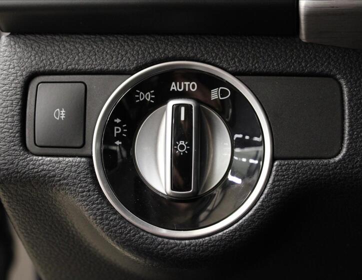 Mercedes-Benz GLK 16