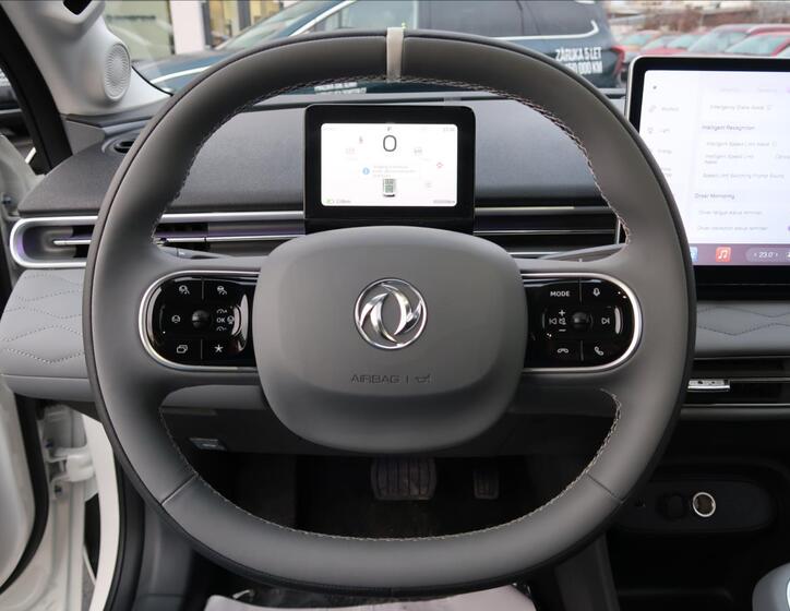 Dongfeng Box 16