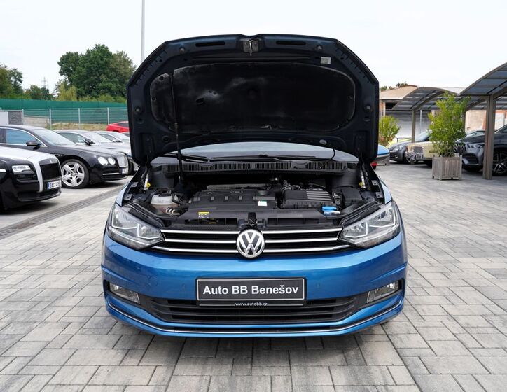 Volkswagen Touran 9