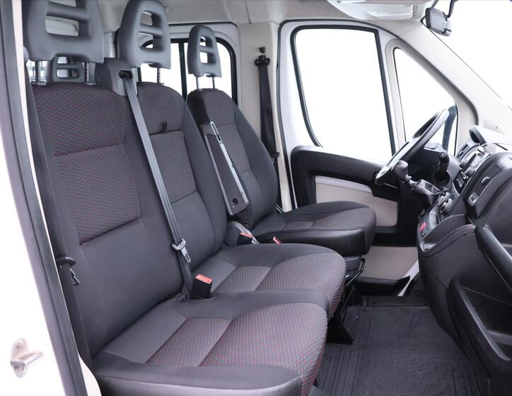 Peugeot Boxer 11