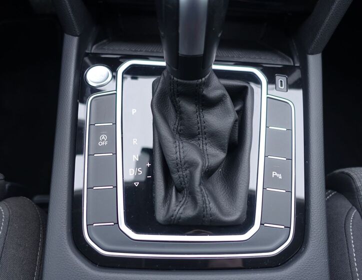 Volkswagen Passat 18