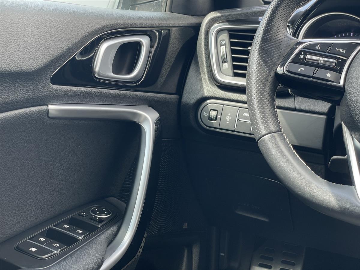 KIA ProCeed
