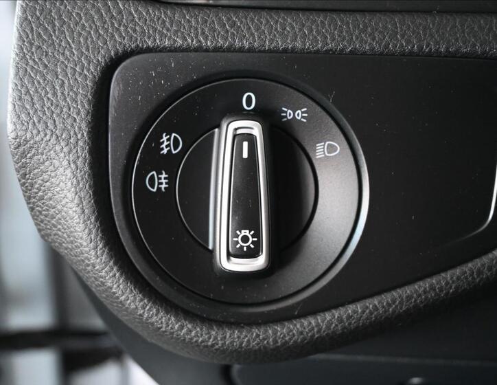 Volkswagen Golf 26