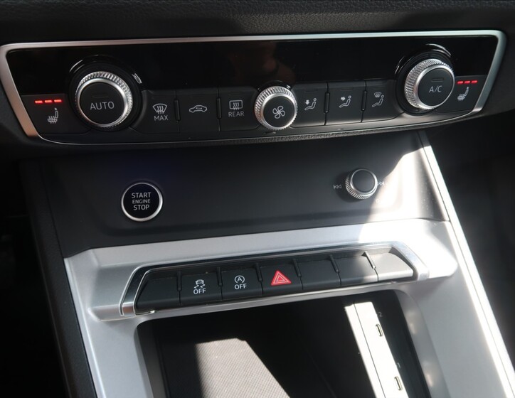 Audi Q3 34