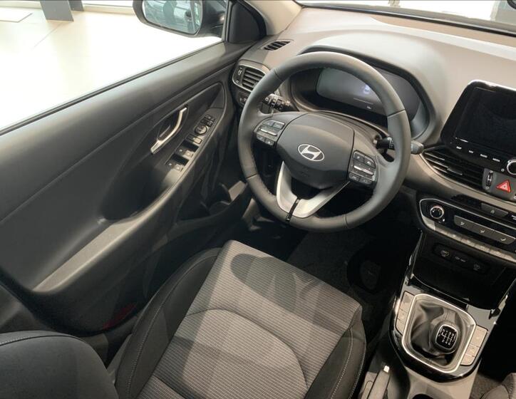 Hyundai i30 16