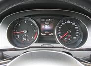 Volkswagen Passat 40