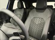 Volkswagen T-Roc 13