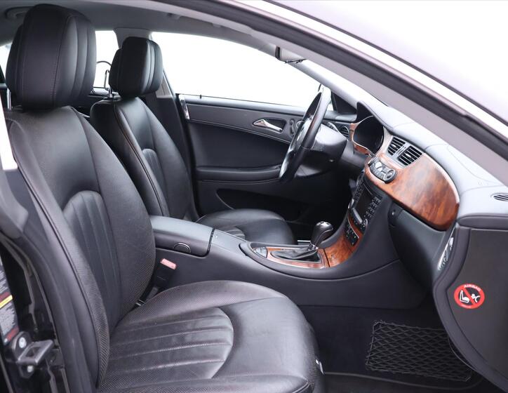 Mercedes-Benz CLS 13