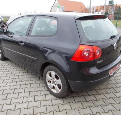 Volkswagen Golf 11