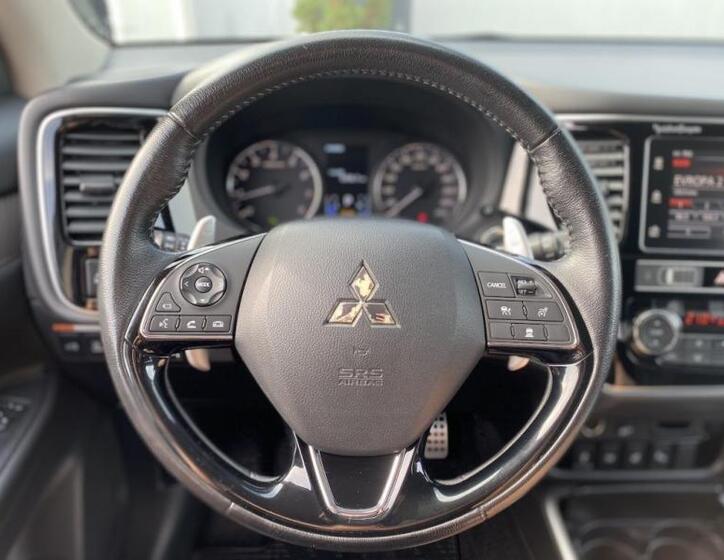 Mitsubishi Outlander 29