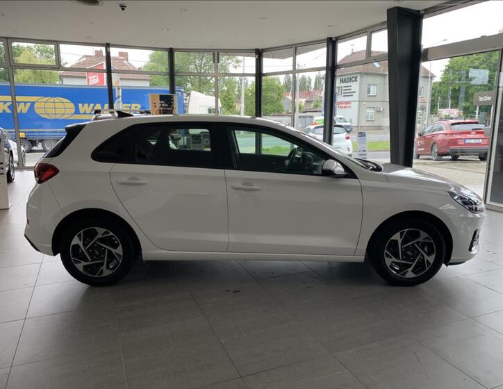 Hyundai i30 4
