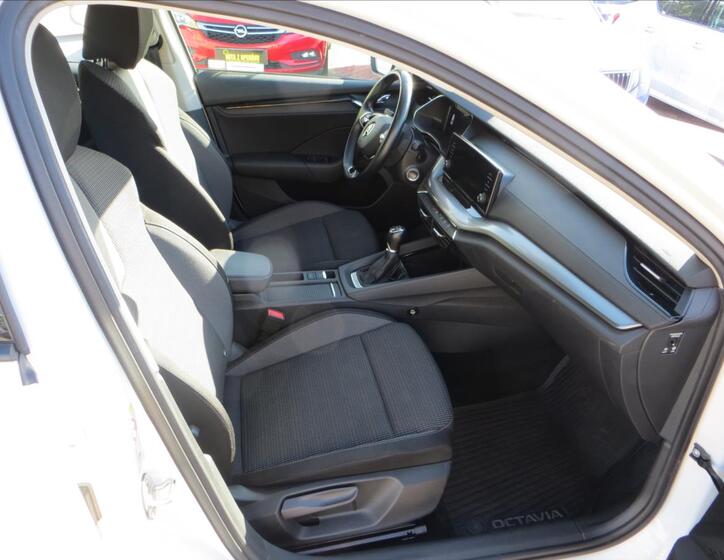 Škoda Octavia 11