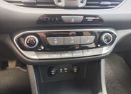 Hyundai i30 16