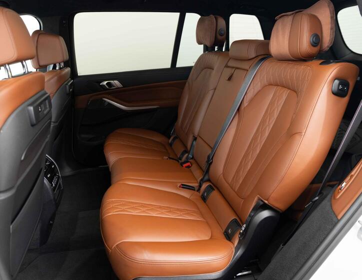 BMW X7 22