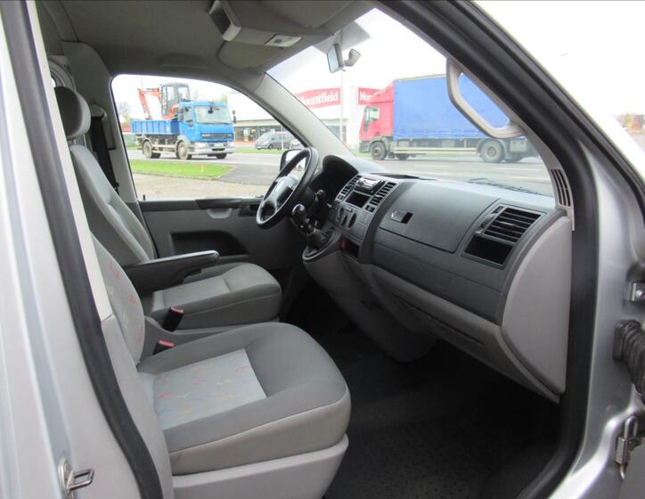 Volkswagen Transporter 18