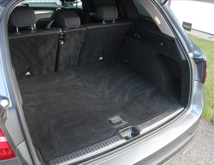 Mercedes-Benz GLC 27