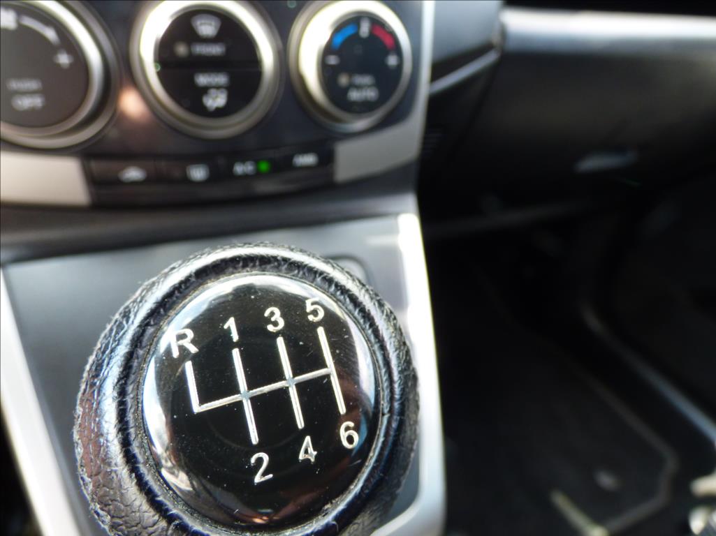 Mazda 5